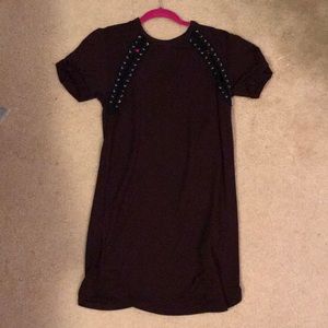 marooon t-shirt dress w/ shoelace detail